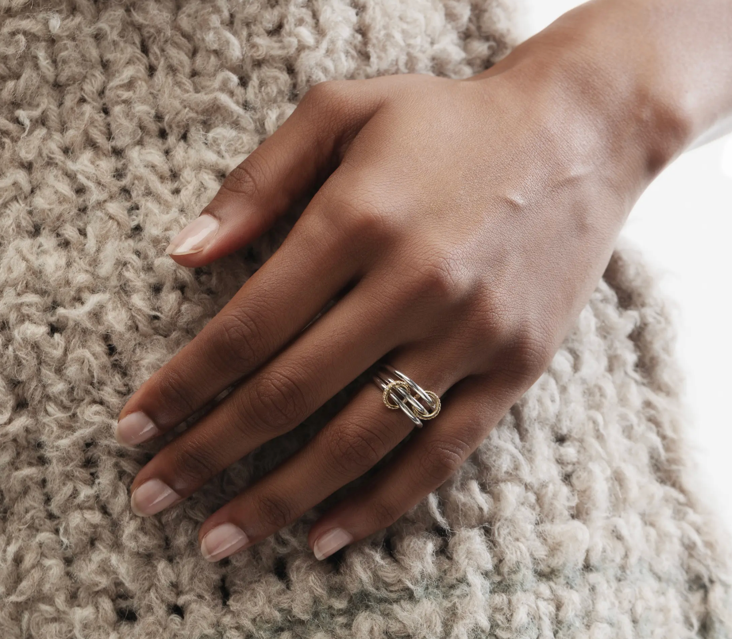 Solarium bond ring